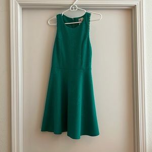 Alya Size Medium Green Dress